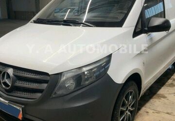 Mercedes-Benz Vito 158.589 km 10.990 &euro; Frankfurt am Main 65931