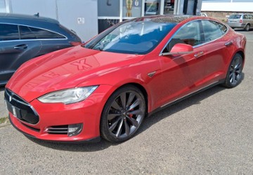 Tesla Model S 204.781 km 19.039 &euro; Frankfurt/Main 60386
