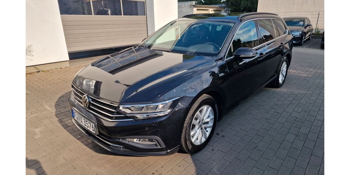 VW Passat Variant 102.000 km 18.000 &euro; Frankfurt 60326