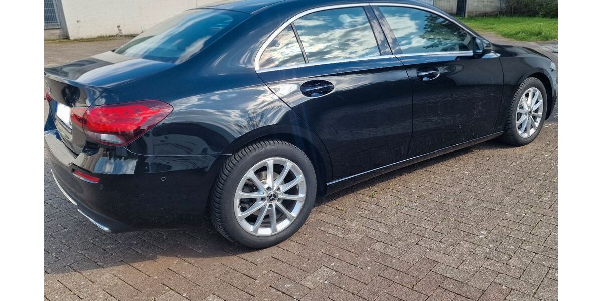 Mercedes-Benz A 180 90.000 km 19.000 &euro; Hanau 63452