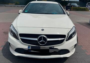 Mercedes-Benz A 180 47.000 km 14.500 &euro; Frankfurt 60433