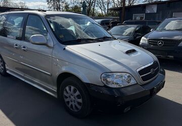 Kia Carnival 76.000 km 3.999 &euro; Frankfurt am Main 60486