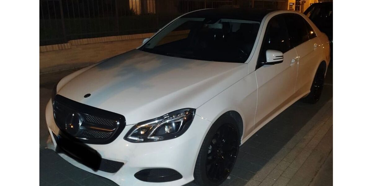 Mercedes-Benz 220 567.000 km 4.300 &euro; Frankfurt am Main 60487