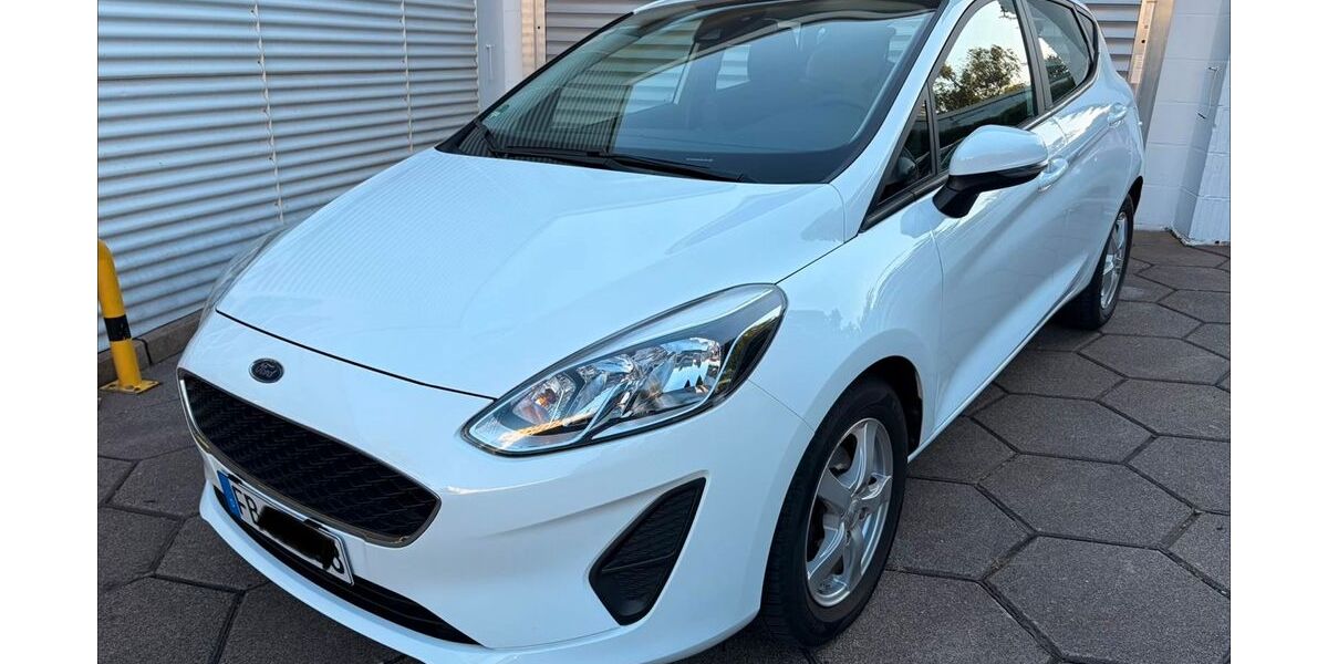 Ford Fiesta 13.900 km 11.590 &euro; Frankfurt 60435