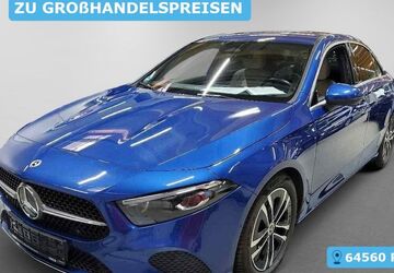 Mercedes-Benz A 180 118.912 km 23.567 &euro; Frankfurt 60596