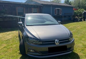 VW Polo 164.107 km 9.900 &euro; Frankfurt 60437
