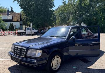 Mercedes-Benz 200 289.000 km 4.400 &euro; Frankfurt am Main 65933