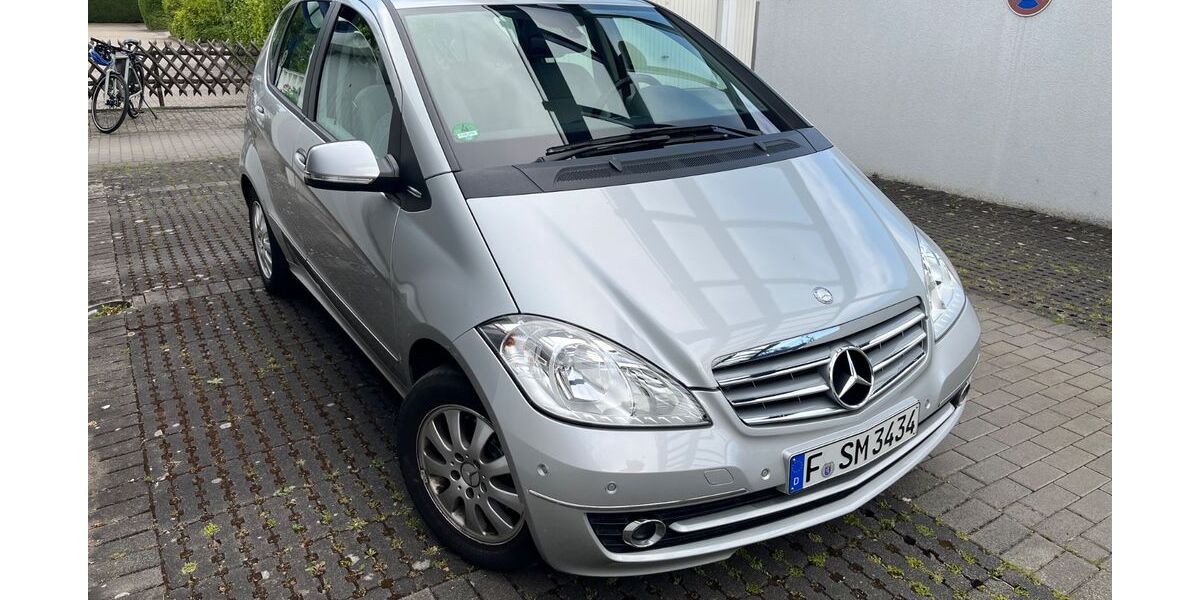 Mercedes-Benz A 180 98.500 km 6.900 &euro; Frankfurt 60529