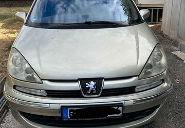 Peugeot 807 404.000 km 1.350 &euro; Karben 61184