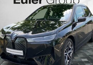 BMW iX 37.383 km 52.988 &euro; Frankfurt 60314