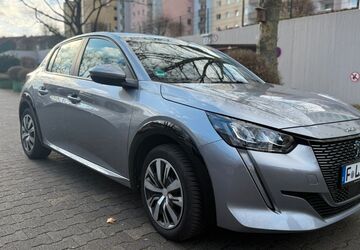 Peugeot e-208 6.338 km 16.690 &euro; Frankfurt am Main 60386