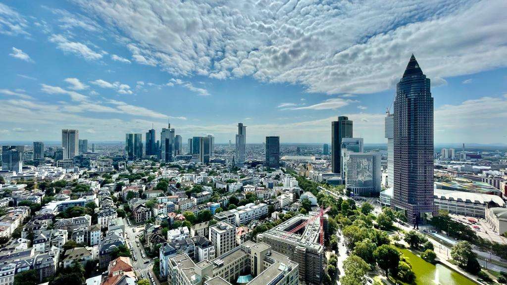 Etagenwohnung Frankfurt am Main Westend Süd - 2 Zimmer, 62 m&sup2;, 2.600&euro; | Angebot:27395073