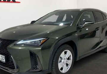 Lexus UX 7.500 km 42.900 &euro; Frankfurt 60314