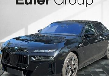 BMW M760 12.498 km 114.388 &euro; Frankfurt 60314