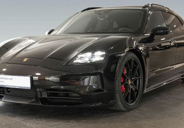 Porsche Taycan 9.900 km 121.970 &euro; Frankfurt 60314