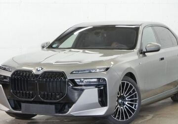 BMW i7 11.889 km 94.989 &euro; Frankfurt 60314