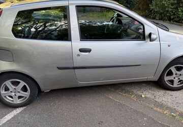 Fiat Punto 126.780 km 2.200 &euro; Frankfurt 65931