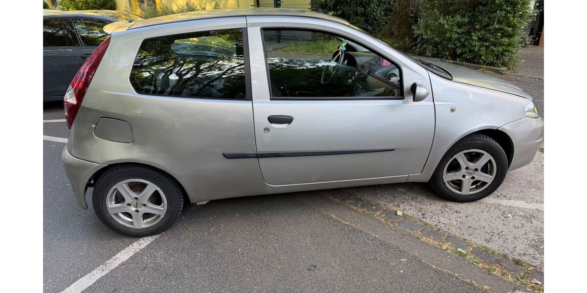 Fiat Punto 126.780 km 2.200 &euro; Frankfurt 65931
