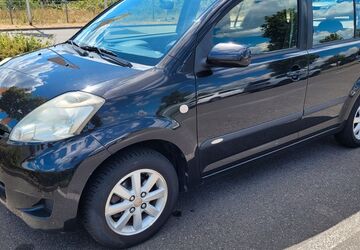 Daihatsu Sirion 174.000 km 1.850 &euro; Hofheim 65719