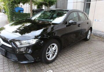 Mercedes-Benz A 180 128.000 km 16.900 &euro; Rüsselsheim 65428