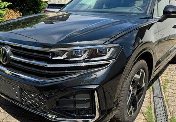 VW Touareg 6.679 km 62.850 &euro; Frankfurt am Main 65936