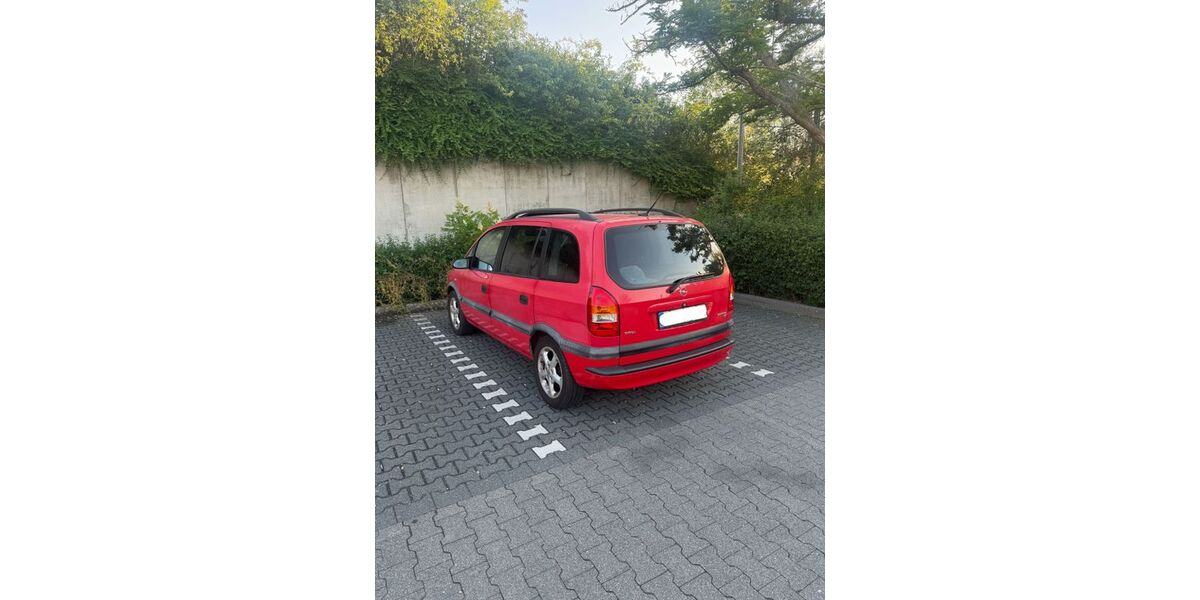 Opel Zafira 210.700 km 1.300 &euro; Schwalbach 65824
