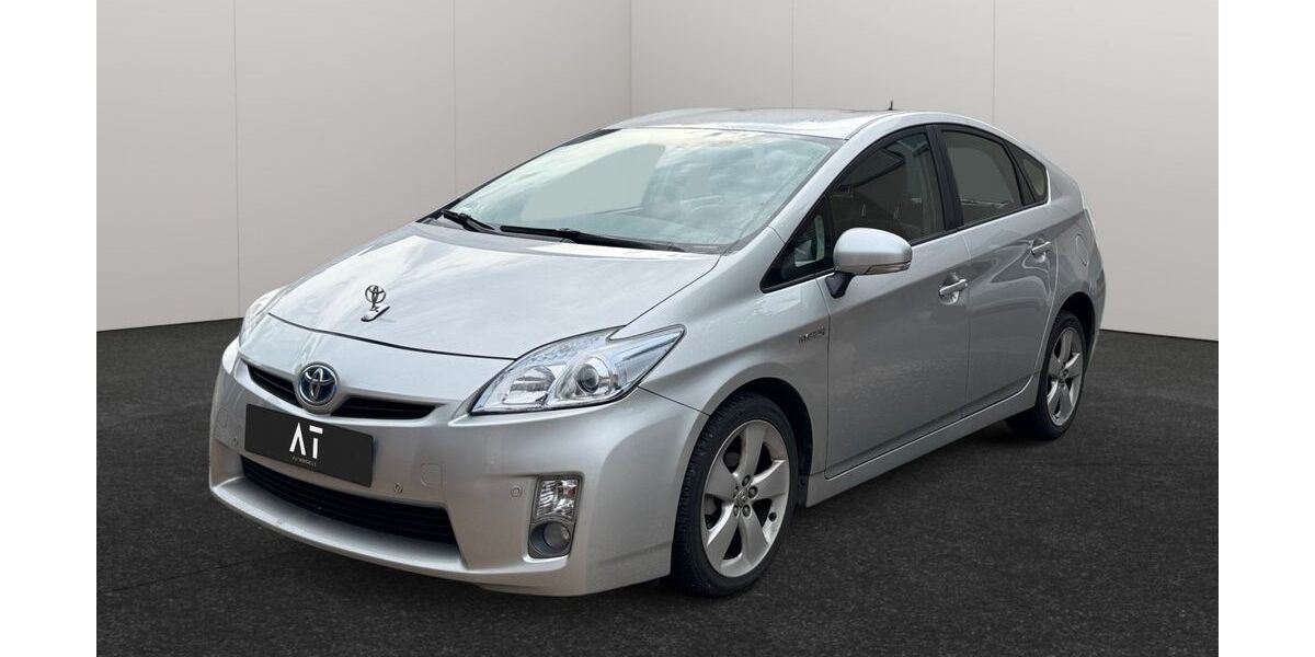 Toyota Prius 167.582 km 8.490 &euro; Frankfurt am Main 65933