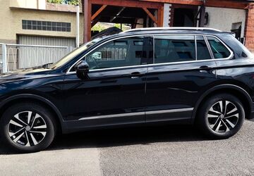 VW Tiguan 91.500 km 18.900 &euro; Frankfurt 65931