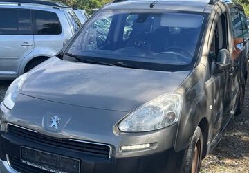 Peugeot Partner Tepee 225.890 km 2.999 &euro; Frankfurt 60486