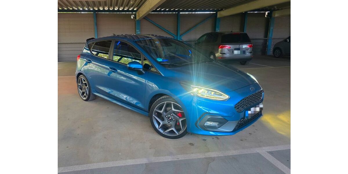 Ford Fiesta 116.000 km 13.989 &euro; Hanau 63452