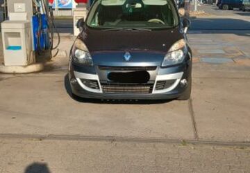 Renault Scenic 178.800 km 3.000 &euro; Frankfurt am Main 60314