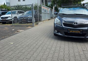 Toyota Verso 184.000 km 5.800 &euro; Offenbach 63071