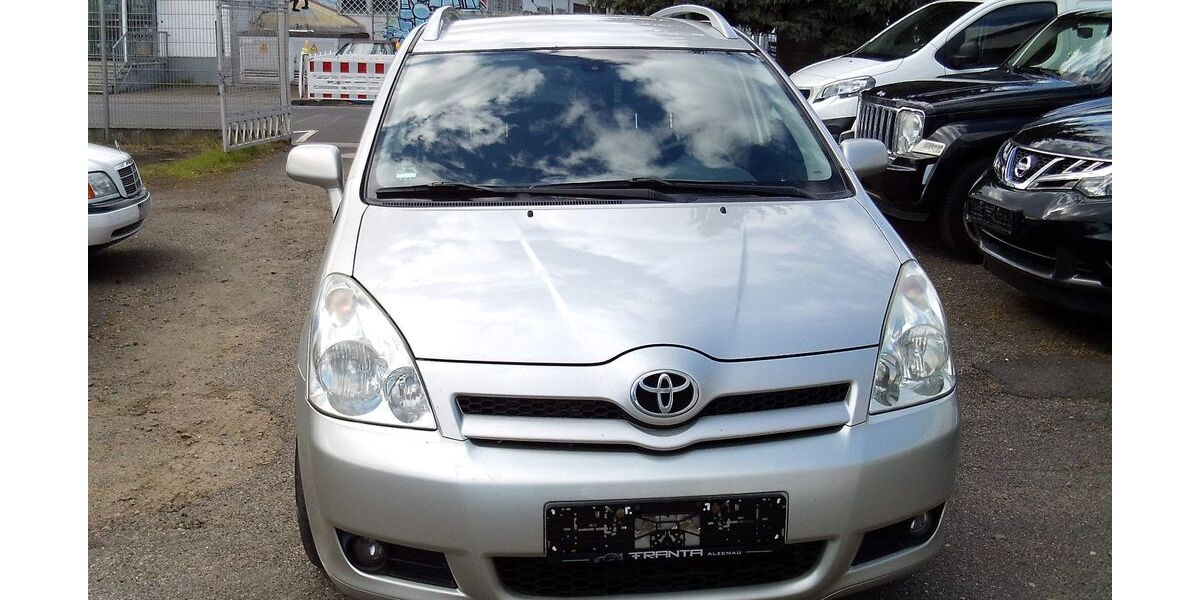 Toyota Corolla Verso 250.000 km 1.950 &euro; Erlensee 63526