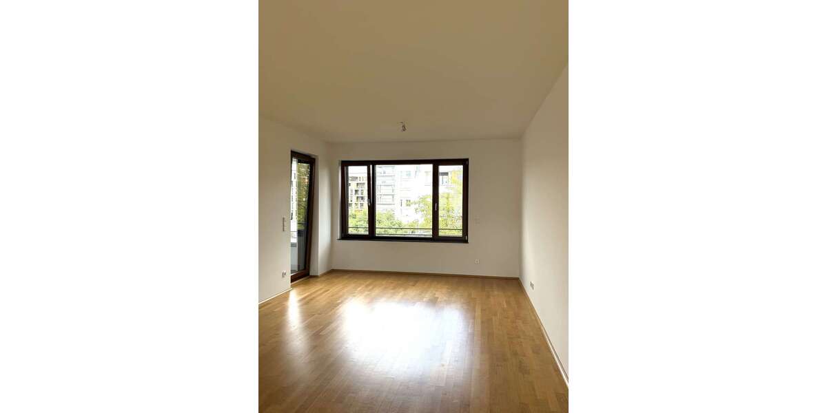 Etagenwohnung Offenbach Hafen - 3 Zimmer, 95 m&sup2;, 1.500&euro; | Angebot:27395127