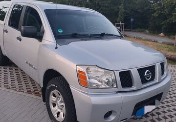 Nissan Titan 190.000 km 9.990 &euro; Rosbach 61191