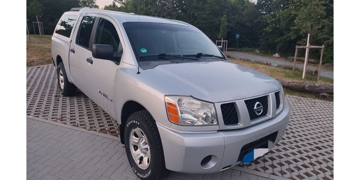 Nissan Titan 190.000 km 9.990 &euro; Rosbach 61191