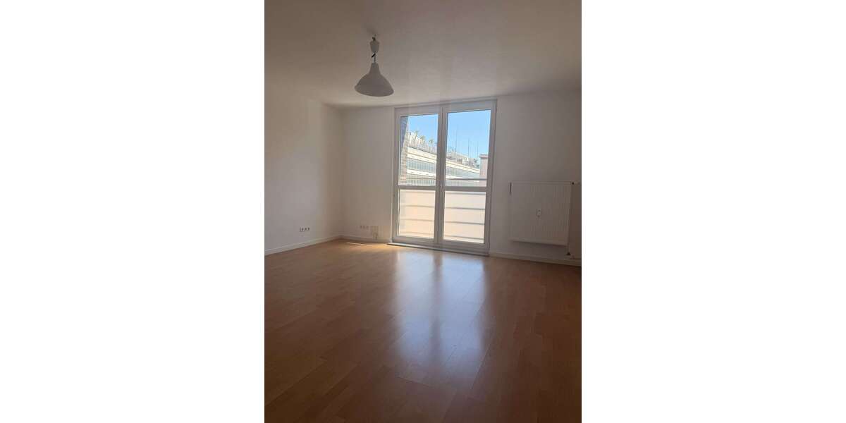Etagenwohnung Frankfurt - 2 Zimmer, 65 m&sup2;, 1.250&euro; | Angebot:27427714