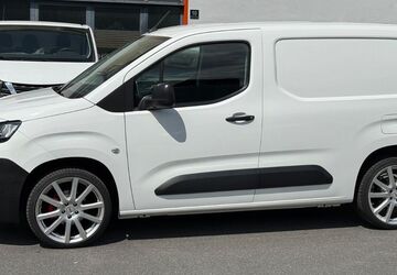 Peugeot Partner 130.000 km 12.999 &euro; Frankfurt am Main 60314