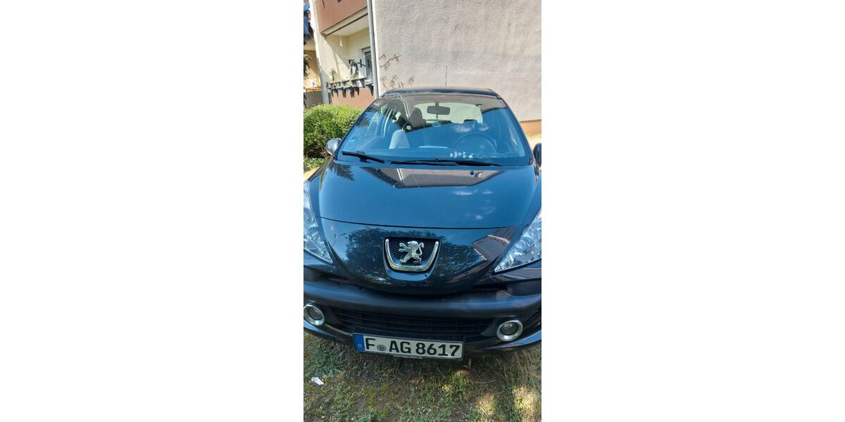 Peugeot 207 211.000 km 1.400 &euro; Frankfurt 65929