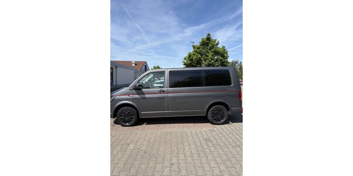 VW T6 Transporter 106.000 km 24.990 &euro; Darmstadt 64287