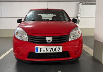 Dacia Sandero 69.000 km 2.600 &euro; Frankfurt 65931