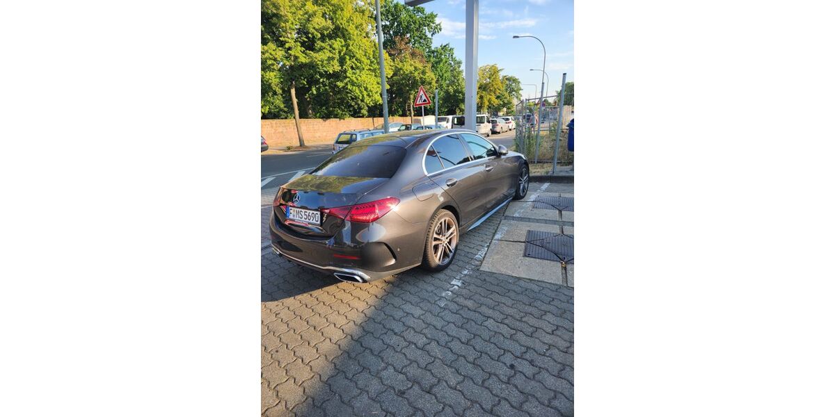 Mercedes-Benz C 220 33.000 km 37.990 &euro; Frankfurt 65936