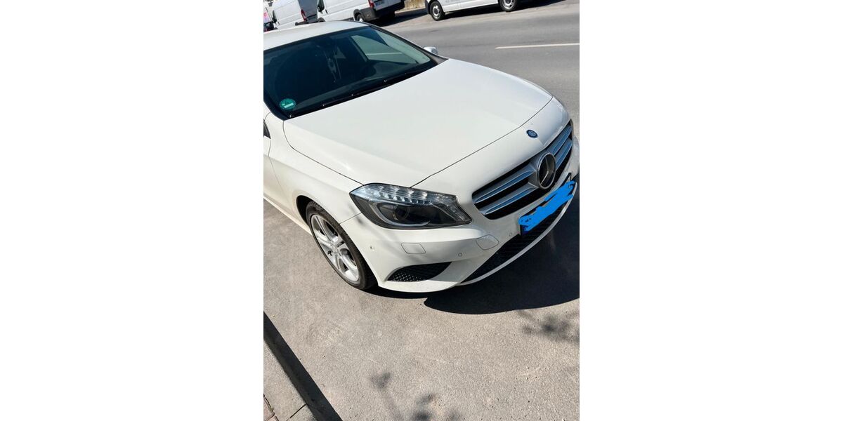 Mercedes-Benz A 180 120.000 km 10.700 &euro; Offenbach am Main 63071