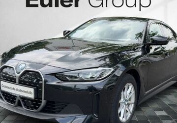 BMW i4 54.534 km 31.999 &euro; Frankfurt 60314