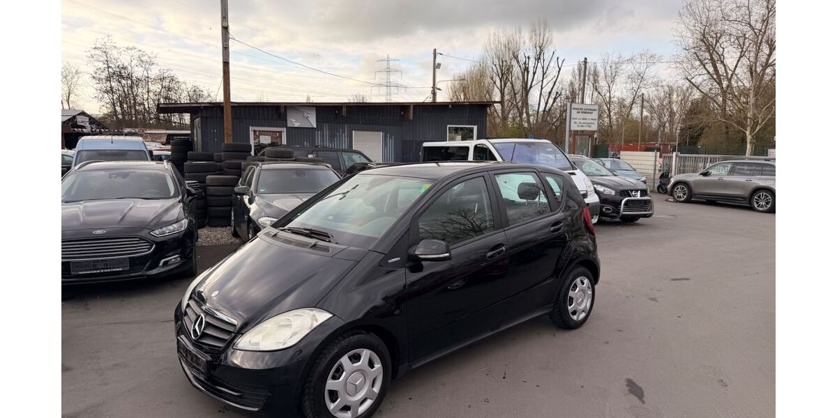 Mercedes-Benz A 160 163.400 km 2.950 &euro; Frankfurt am Main 60486