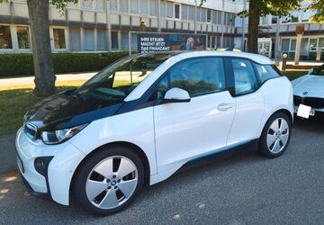 BMW i3 113.500 km 11.900 &euro; Frankfurt am Main 60486