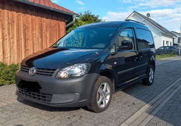VW Caddy 182.000 km 9.999 &euro; Hainburg 63512