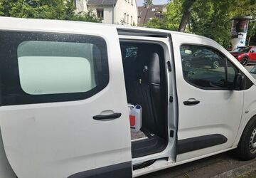 Peugeot Partner 48.000 km 13.700 &euro; Frankfurt am Main 60599