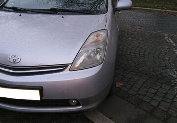 Toyota Prius 114.000 km 7.400 &euro; Frankfurt 60488