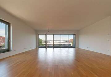 Wohnung Bad Homburg Gonzenheim - 3 Zimmer, 152 m&sup2;, 2.200&euro; | Angebot:27338854